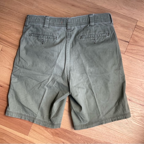 St John’s Bay Olive Green Short, Size 36 - Picture 3 of 7